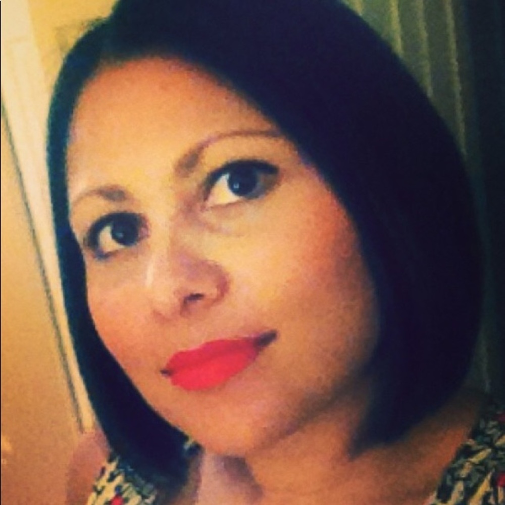 Meet your Posher, Cynthia